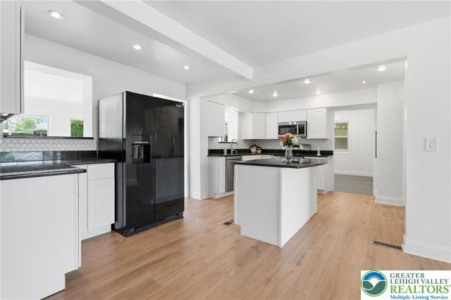 1138 East Tremont Street, Allentown City, PA 18109
