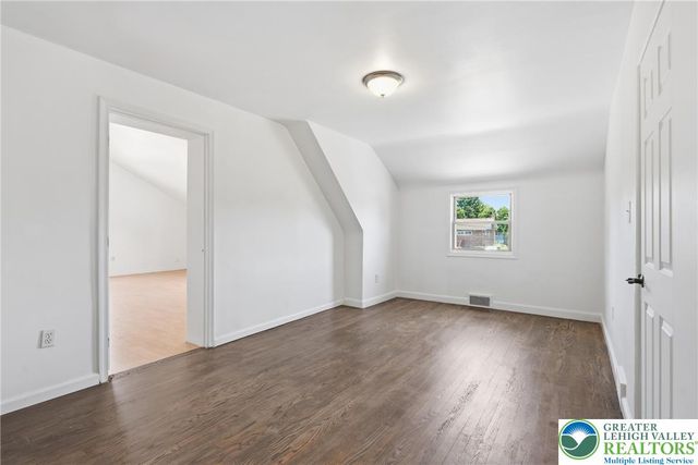 1138 East Tremont Street, Allentown City, PA 18109