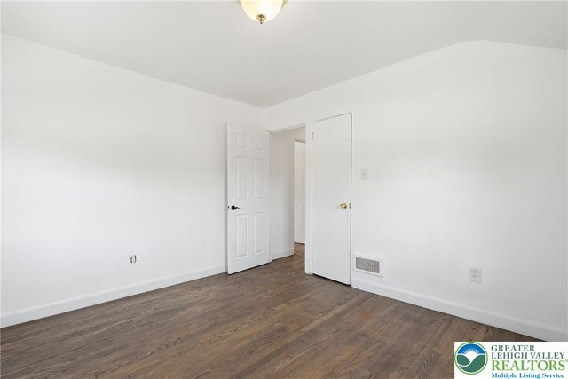 1138 East Tremont Street, Allentown City, PA 18109