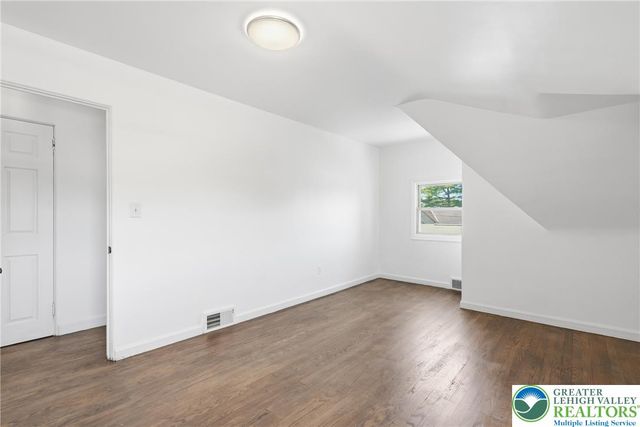 1138 East Tremont Street, Allentown City, PA 18109
