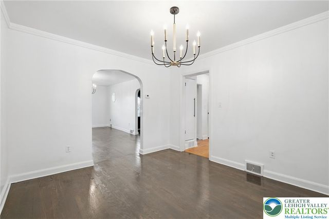 1138 East Tremont Street, Allentown City, PA 18109