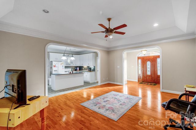 722 Canterbury Drive, Lancaster, SC 29720