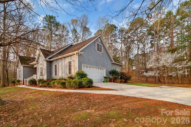 722 Canterbury Drive, Lancaster, SC 29720
