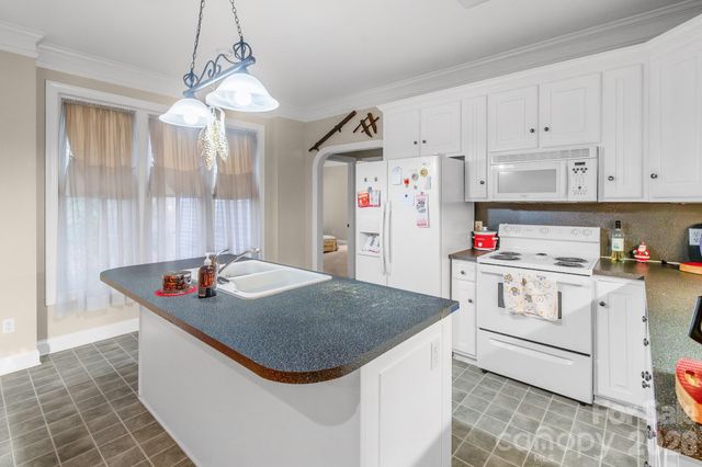 722 Canterbury Drive, Lancaster, SC 29720