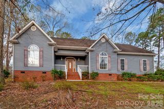 722 Canterbury Drive, Lancaster, SC 29720
