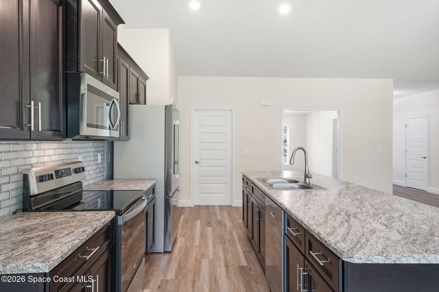 885 Clearmont Street, Sebastian, FL 32958