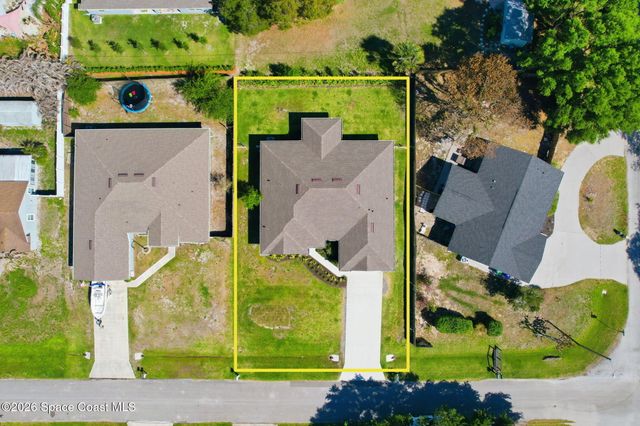 885 Clearmont Street, Sebastian, FL 32958