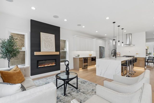 4941 N Kildare Avenue, Chicago, IL 60630