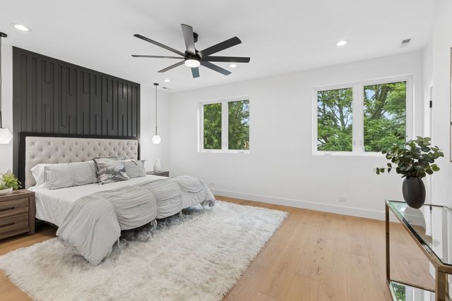4941 N Kildare Avenue, Chicago, IL 60630