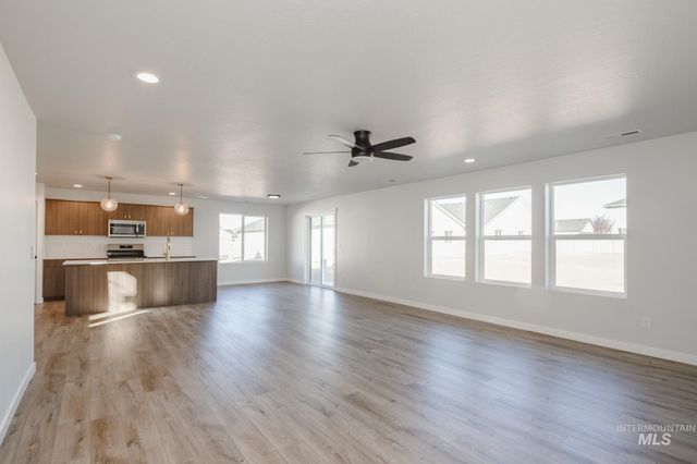 18445 N Trumpet Lily Ave, Nampa, ID 83687