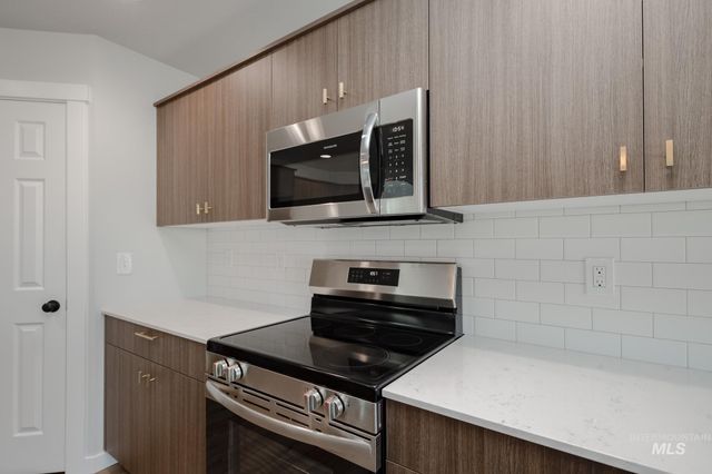 18445 N Trumpet Lily Ave, Nampa, ID 83687