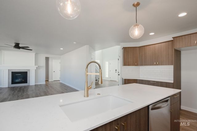 18445 N Trumpet Lily Ave, Nampa, ID 83687