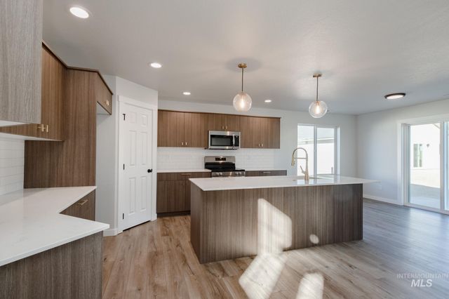 18445 N Trumpet Lily Ave, Nampa, ID 83687