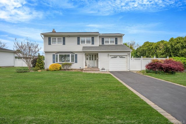 75 Pawnee Drive, Commack, NY 11725