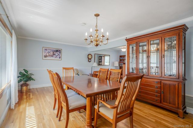 75 Pawnee Drive, Commack, NY 11725