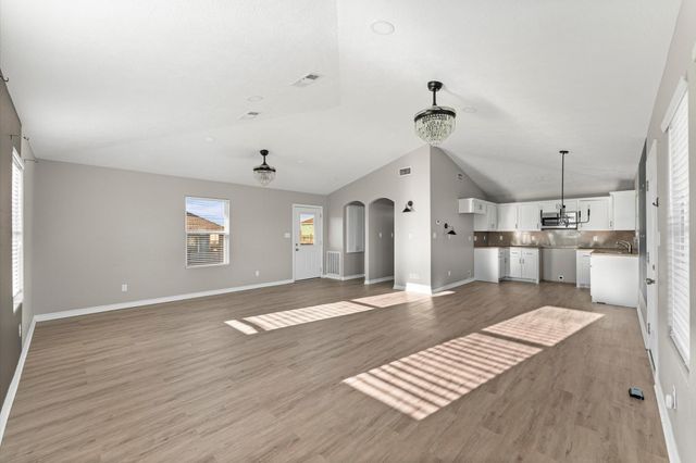 960 Crane Lane, Port Bolivar, TX 77650