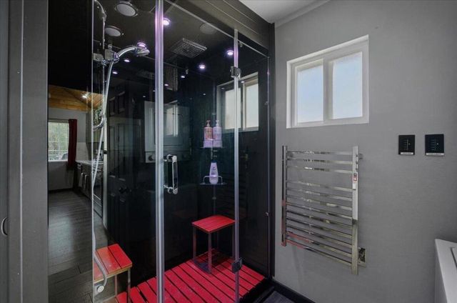 306 Victoria Lane, Sugarloaf, CA 92386