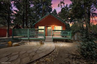 306 Victoria Lane, Sugarloaf, CA 92386