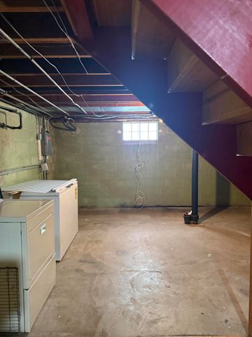 562 Dallas Street, Gary, IN 46406