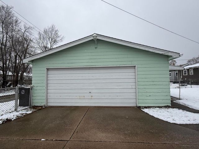 562 Dallas Street, Gary, IN 46406