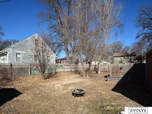 1051 N L Street, Fremont, NE 68025