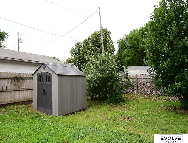 1051 N L Street, Fremont, NE 68025