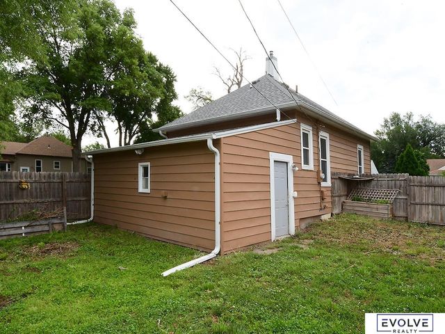 1051 N L Street, Fremont, NE 68025