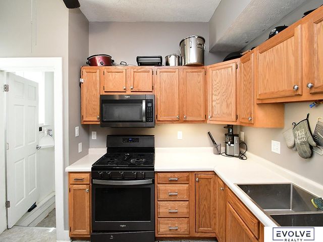 1051 N L Street, Fremont, NE 68025