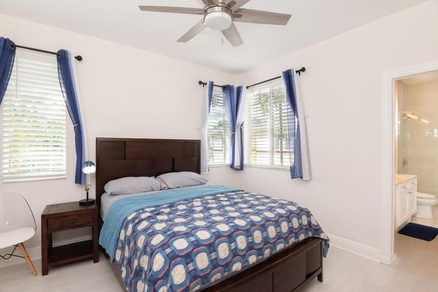 518 N Federal Highway 8, Lake Worth Beach, FL 33460