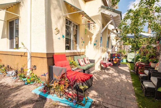 518 N Federal Highway 8, Lake Worth Beach, FL 33460