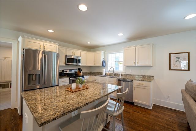 102 Robin Street, Clemson, SC 29631