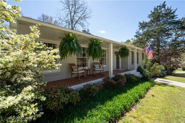 102 Robin Street, Clemson, SC 29631