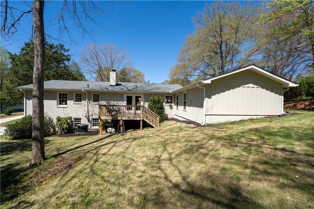 102 Robin Street, Clemson, SC 29631