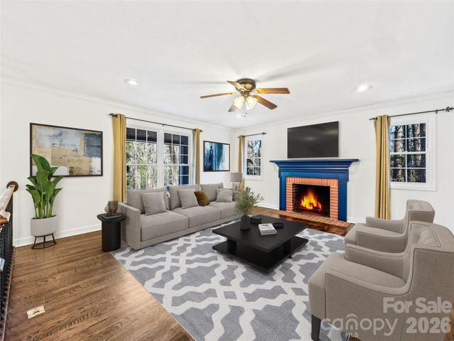 2388 Hebron Road, Hendersonville, NC 28739