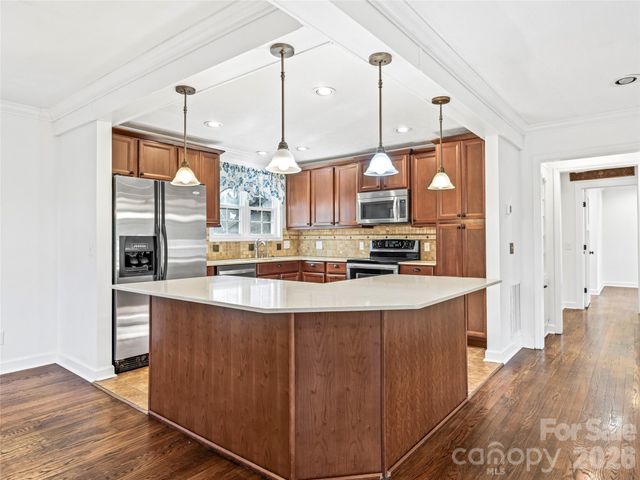 2388 Hebron Road, Hendersonville, NC 28739