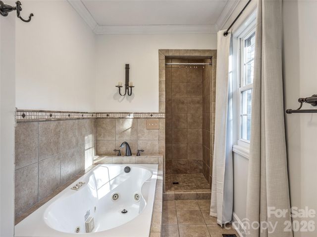 2388 Hebron Road, Hendersonville, NC 28739