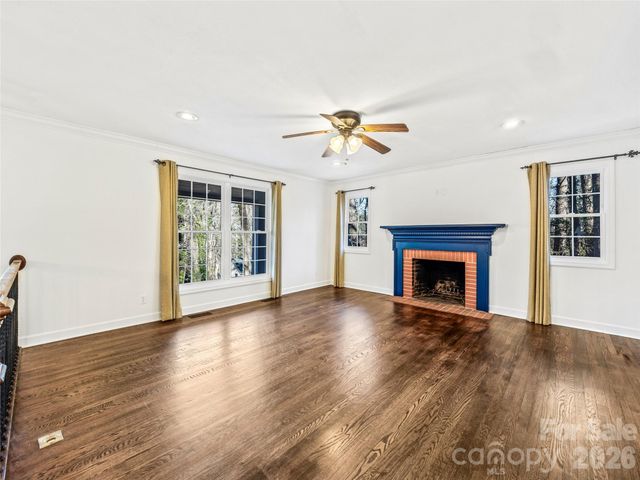 2388 Hebron Road, Hendersonville, NC 28739