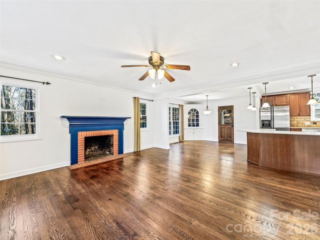 2388 Hebron Road, Hendersonville, NC 28739