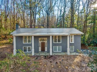 2388 Hebron Road, Hendersonville, NC 28739