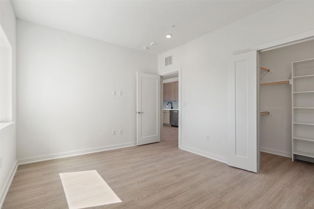 4802 S Congress Ave 403, Austin, TX 78745