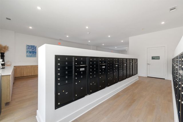 4802 S Congress Ave 403, Austin, TX 78745