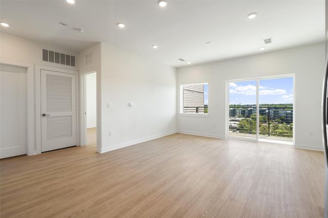 4802 S Congress Ave 403, Austin, TX 78745