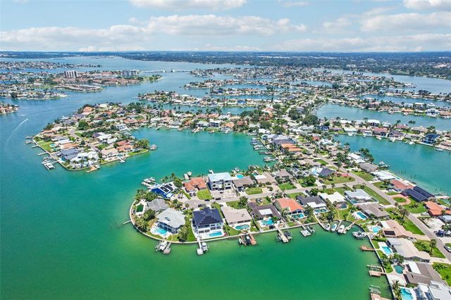 8078 13TH AVENUE S, St Petersburg, FL 33707
