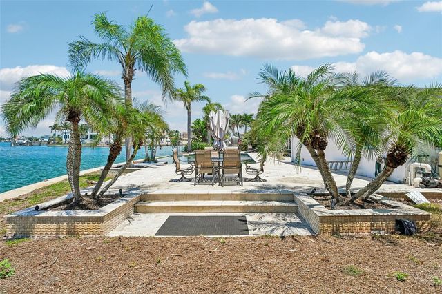 8078 13TH AVENUE S, St Petersburg, FL 33707