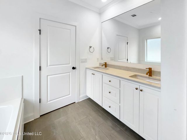 118 Lake Crest Drive, Madison, MS 39110