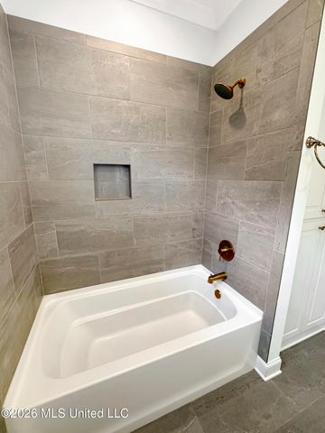 118 Lake Crest Drive, Madison, MS 39110