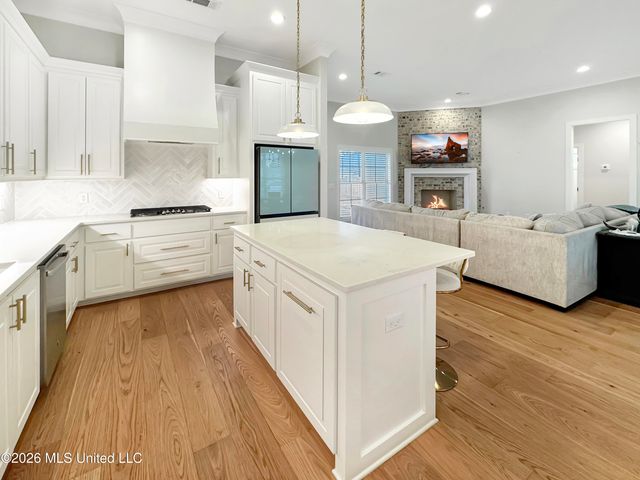 118 Lake Crest Drive, Madison, MS 39110