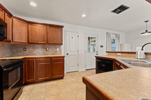 25635 Buffwood St, Denham Springs, LA 70726