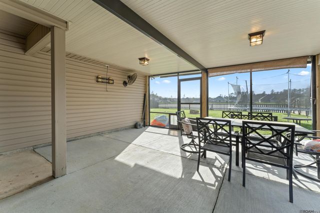 25635 Buffwood St, Denham Springs, LA 70726