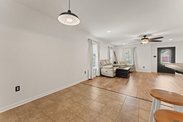 25635 Buffwood St, Denham Springs, LA 70726